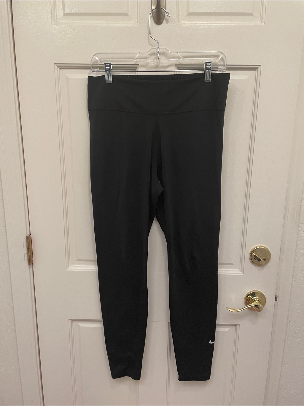 Nike Leggings Size L, Inseam 27”